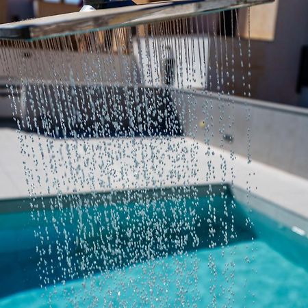 City Centre Pool & Parking Malaga Exterior photo